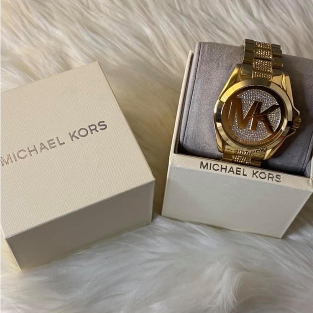 MK6487 - Michael Kors Women’s Bradshaw Gold-Tone Watch - Picture 3 of 13